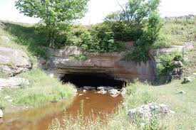 The entrance to the Sinks of Gandy.