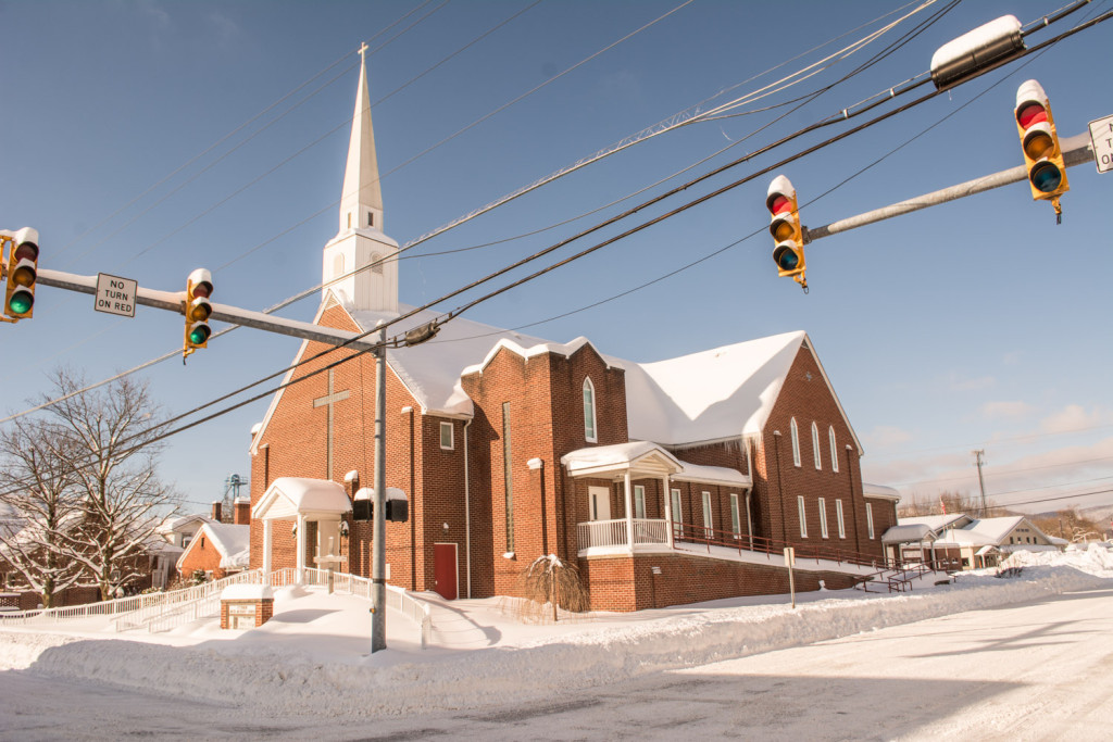 » Blizzard 2016 Images of Elkins in the Snow