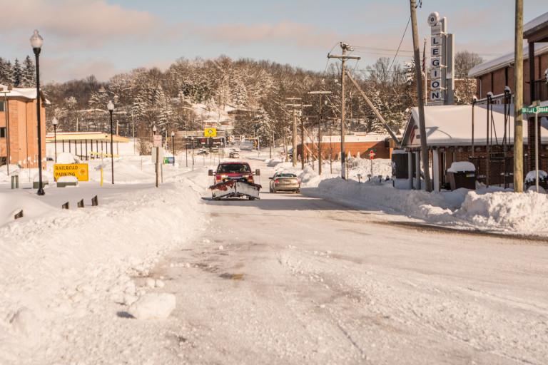 » Blizzard 2016 Images of Elkins in the Snow