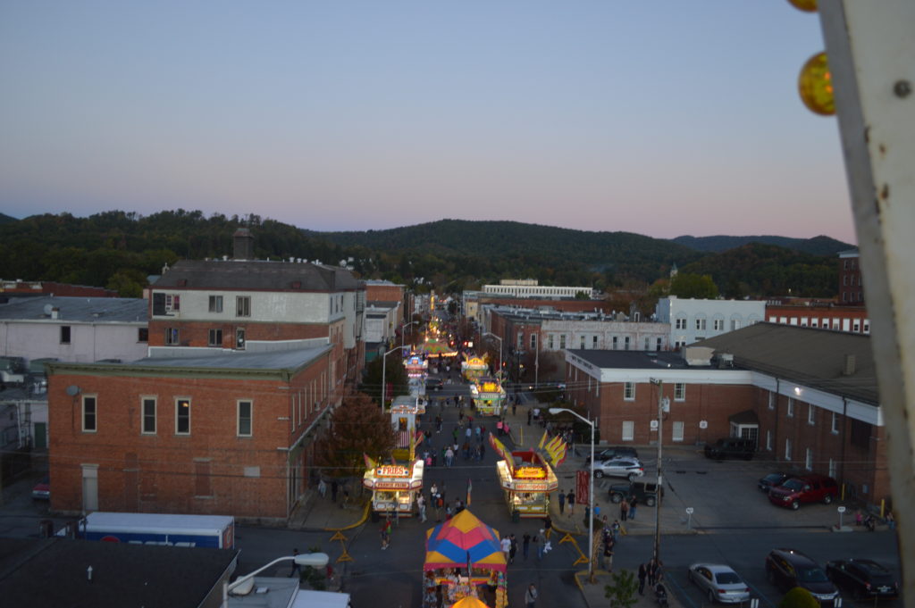 Blizzard 2016 Images of Elkins in the Snow Elkinite